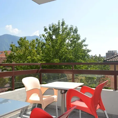Center With Private Parking Apartment