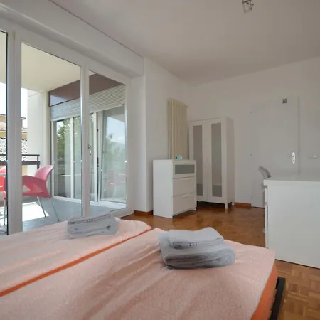 Apartment Center With Private Parking *