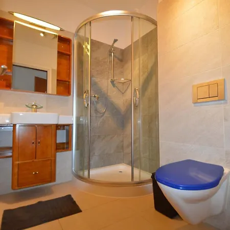Center With Private Parking Apartment